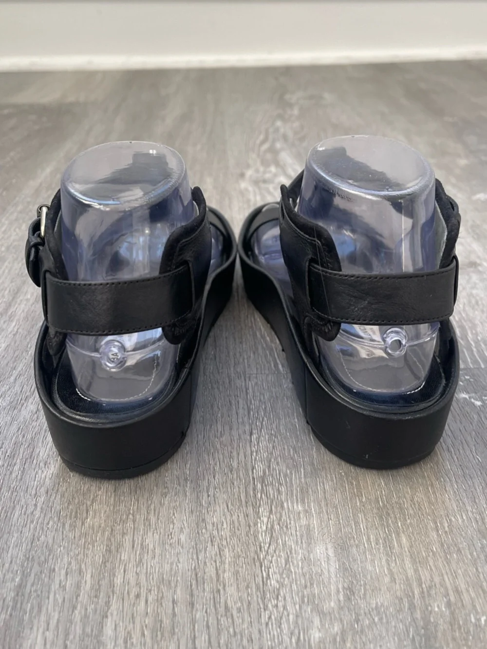 Balenciaga Women’s Studded Black Sandals Size EU 37 (US 7) - Picture 4 of 7